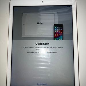 iPad (6th generation 32GB gold)